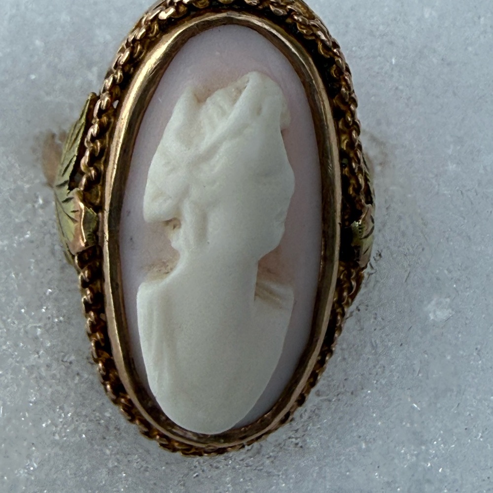 Antique Pink and White angel skin Cameo Ring